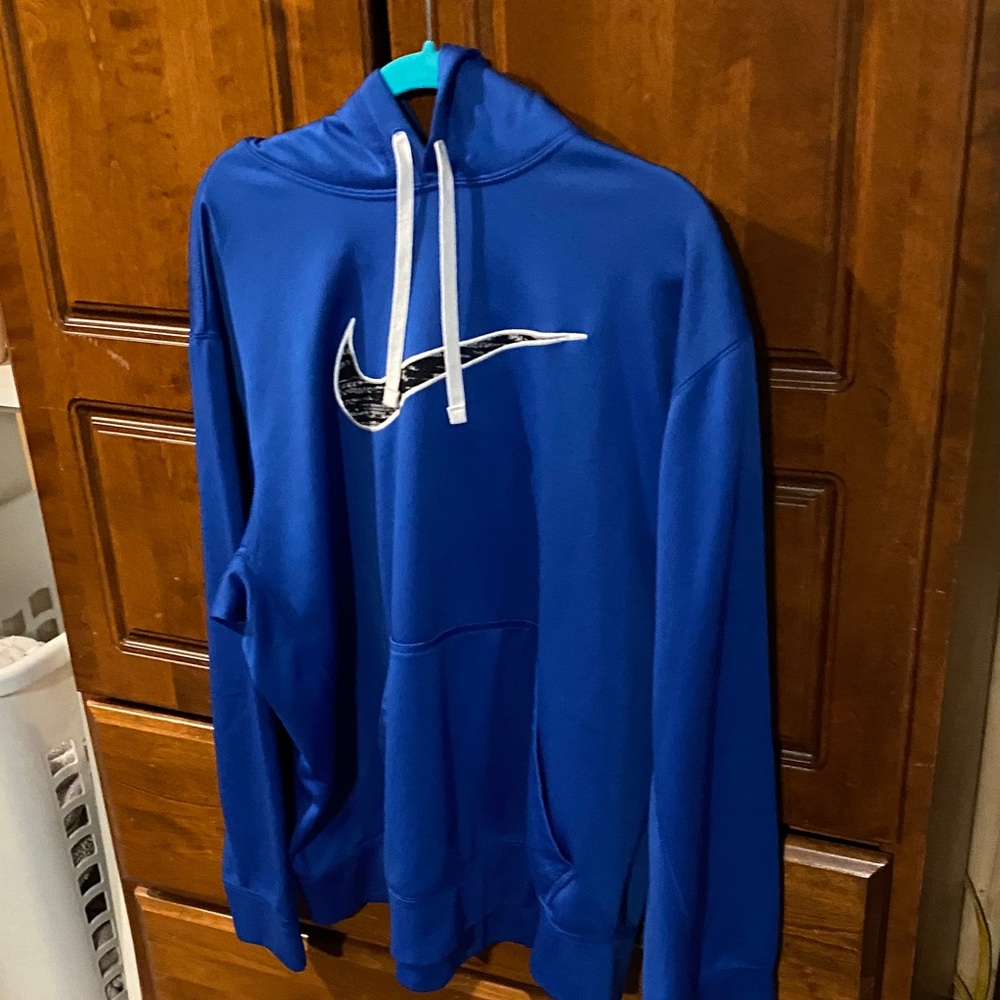 Nike Royal Blue Pullover with Iconic Swoosh